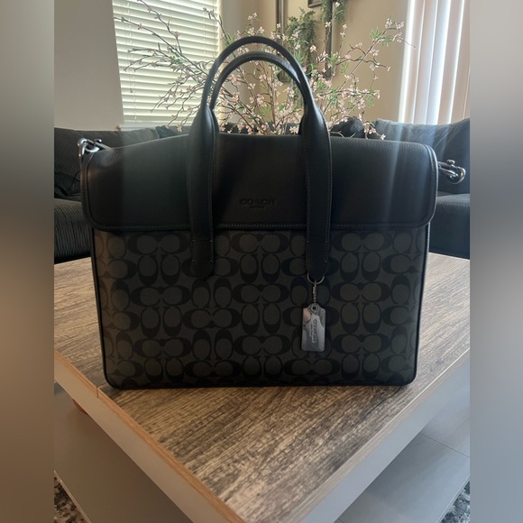 Coach Sullivan Portfolio Brief In Signature Canvas - Picture 2 of 8